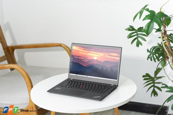 Lenovo ThinkPad T14s Gen 2 i7 (ảnh 1)